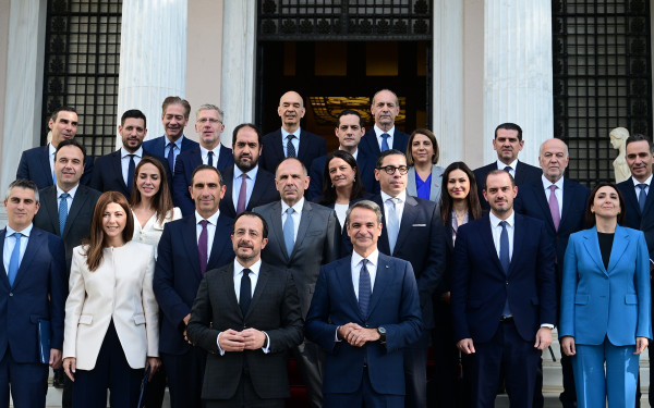 Συμφωνία σε αμυντικούς, οικονομικούς, ενεργειακούς και εκπαιδευτικούς τομείς μεταξύ Ελλάδας και Κύπρου