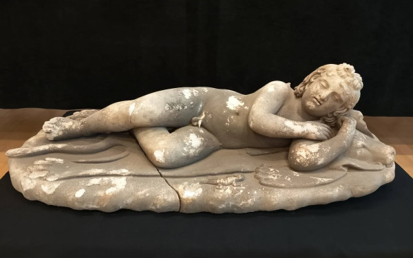 «Κοιμώμενος Έρωτας»: Ένα σπάνιο αριστούργημα της αρχαίας ρωμαϊκής τέχνης αποκαλύφθηκε στην Κροατία