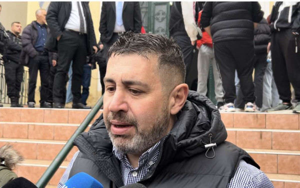 Γιαννιτσά: Διεκόπη η δίκη για το θάνατο του 19χρονου στο λούνα παρκ - Θα αποδοθεί δικαιοσύνη, ό,τι και αν συμβεί, είπε ο τραγικός πατέρας (βίντεο)