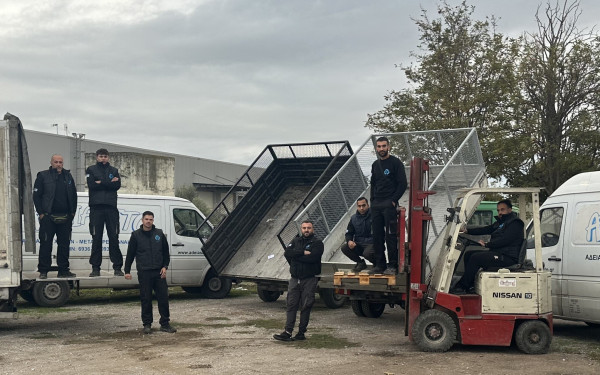 Θεσσαλονίκη: Σύγχρονοι «παλιατζήδες» αδειάζουν τα σπίτια από άχρηστα με ένα «κλικ»