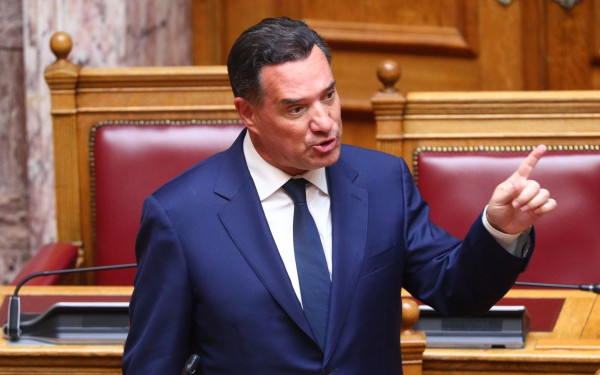 Νέα πυρά Γεωργιάδη κατά Ανδρουλάκη - «Εισπράττει 10.000 ευρώ τον μήνα και όχι 1.000 από το Κτηματολόγιο» (βίντεο)