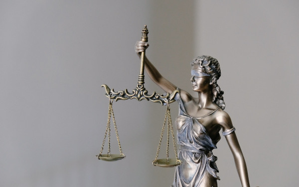 Εμπιστοσύνη με πράξεις, όχι με λόγια! Γράφει ο Στάθης Κουτσοχήνας