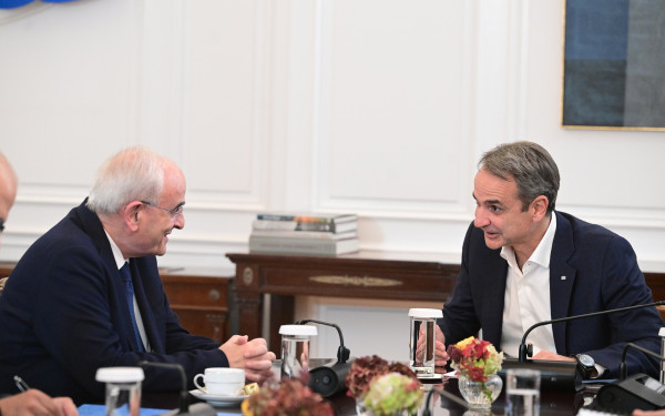 Στήριξη της Ελλάδας στην κυβέρνηση του Λιβάνου μετέφερε ο Κυρ. Μητσοτάκης στον Λιβανέζο υπουργό Άμυνας