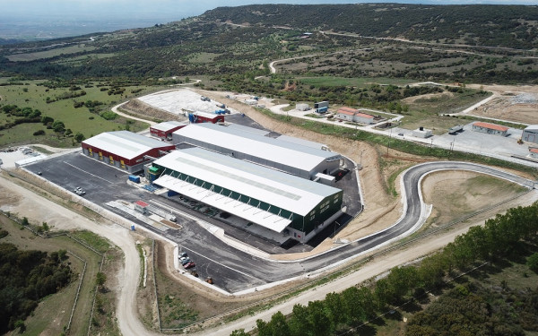 Απορρίμματα: Αγώνας δρόμου για την κατασκευή των μονάδων σε Μαυροράχη και Άγιο Αντώνιο - Θα «θάβονται» λιγότερα σκουπίδια