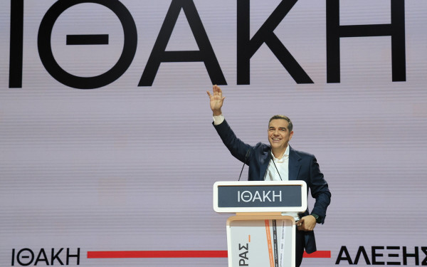 Ένα βήμα πιο κοντά στο νέο κόμμα ο Τσίπρας κάνοντας... στάση στη Θεσσαλονίκη