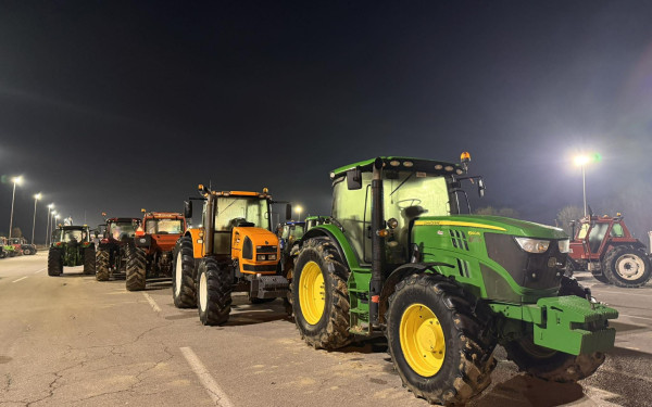 Έξοδος μετ'  εμποδίων, καθυστερήσεις και παρακάμψεις - Τα ανοικτά και τα κλειστά αγροτικά μπλόκα σε όλη τη χώρα