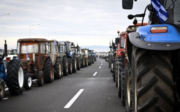 Ανυποχώρητοι οι αγρότες: Διευρύνουν τις κινητοποιήσεις τους - Πάνω από 20 μπλόκα σε όλη τη χώρα (LIVE χάρτης)