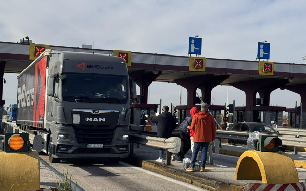 Σε «κατάσταση κρίσης» η παραγωγή ηλεκτρικής ενέργειας στη Βόρεια Μακεδονία εξαιτίας των αποκλεισμών στα σύνορα με την Ελλάδα