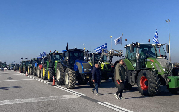 Κλιμακώνονται οι αγροτικές κινητοποιήσεις στον Έβρο με αιφνίδιους αποκλεισμούς