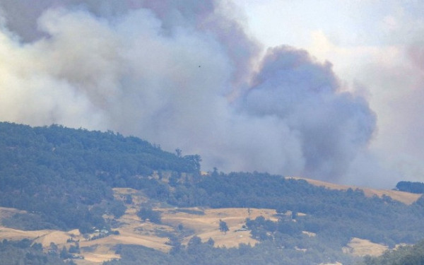 Αυστραλία: Οι αρχές καλούν χιλιάδες ανθρώπους να απομακρυνθούν από τα σπίτια τους λόγω των πυρκαγιών στη Νέα Νότια Ουαλία
