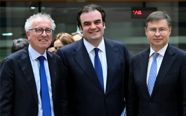 ΒΕΘ: Σημαντική στιγμή για τη χώρα η εκλογή Πιερρακάκη στην προεδρία του Eurogroup