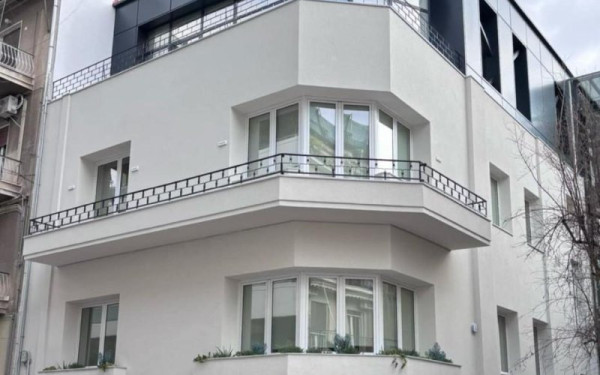 ΙΟΒΕ: Πενήντα χρόνια ανεξάρτητης ανάλυσης και οικονομικής καινοτομίας στην Ελλάδα - Μισός αιώνας στο ιστορικό του σπίτι