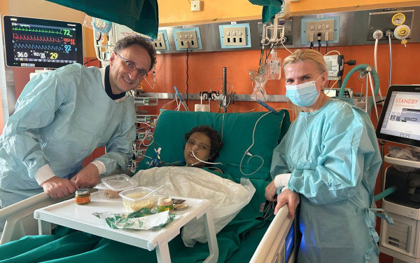 «Έδωσα μεγάλο πόλεμο με τον θάνατο και τον κέρδισα»: Η επιστροφή του Μάριου στην Ελλάδα μετά την μεταμόσχευση καρδιάς