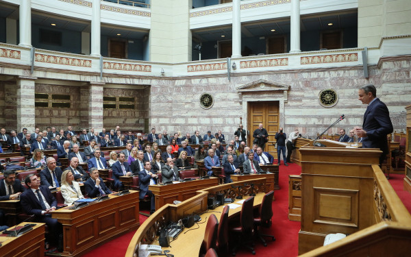 Να λύσει τον γόρδιο δεσμό των αγροτικών μπλόκων επιχειρεί το Μέγαρο Μαξίμου