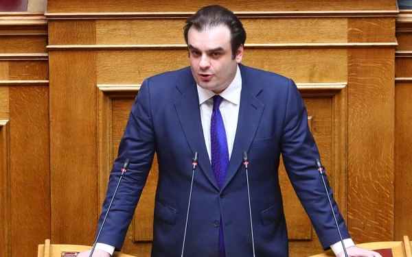 Βουλή - Κ. Πιερρακάκης: 100.000 δανειολήπτες θα δουν άμεσα ραγδαία μείωση της δόσης του δανείου τους