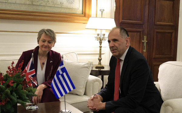 Γ.Γεραπετρίτης - Βρετανή Υπ.Εξ.: «Αμυντικές συμφωνίες με τρίτες χώρες να μην χρησιμοποιούνται σε βάρος συμμάχων» - Το θέμα των γλυπτών του Παρθενώνα