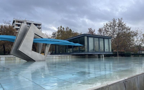 Καρχαρίες και σαλάχια βγαίνουν από σήμερα στη... στεριά της Νέας Παραλίας Θεσσαλονίκης