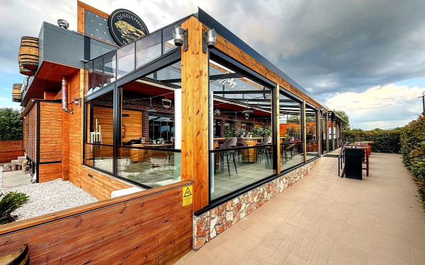 Shelbys: Η υπογραφή της σύγχρονης πολυτέλειας στη γαστρονομία της Θεσσαλονίκης