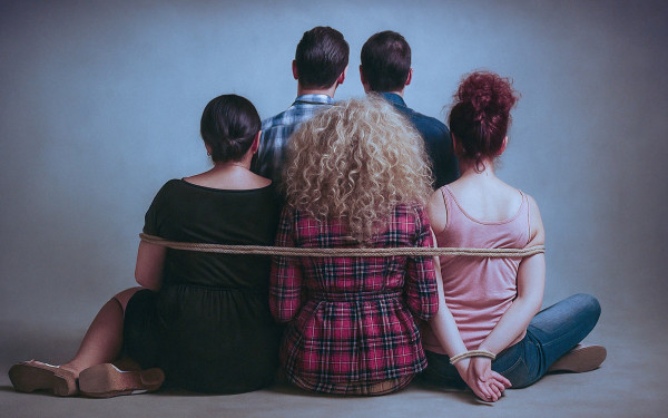 «Στο Παρά Πέντε»: Η παρέα που αγαπήσαμε ξανά μαζί (βίντεο)