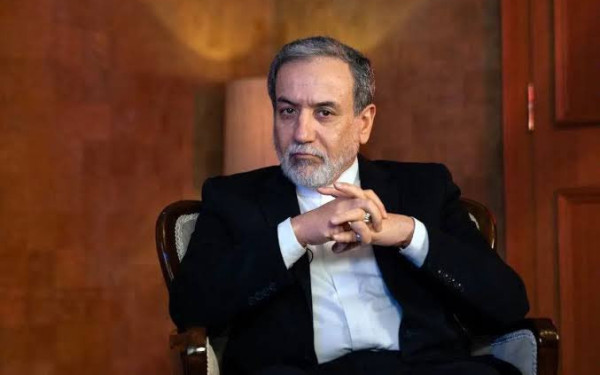 Ιρανός ΥΠΕΞ: «Ο οικονομικός πόλεμος του Τραμπ προς το Ιράν είναι αντιπερισπασμός για τα οικονομικά προβλήματα της Αμερικής»