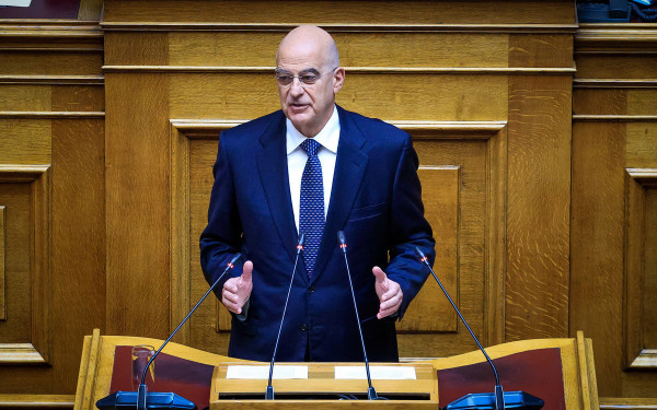 Ν. Δένδιας: Σήμερα υπογράφει σύμβαση με την Ευρωπαϊκή Τράπεζα Επενδύσεων για έργα ενεργειακής αναβάθμισης στρατοπέδων