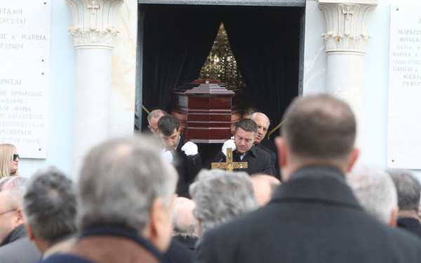 Το τελευταίο «αντίο» στον Νίκο Στασινόπουλο - Παρών και ο Κ. Μητσοτάκης