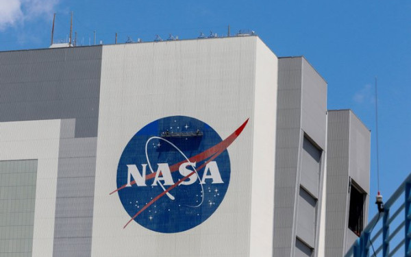 Η NASA αναθεωρεί την αποστολή Artemis για την επιστροφή στη Σελήνη