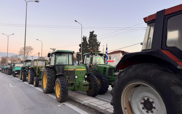 Θεσσαλονίκη: Συγκρατημένη ικανοποίηση των αγροτών στα «Πράσινα Φανάρια» μετά τη συνάντηση με τον πρωθυπουργό (βίντεο)