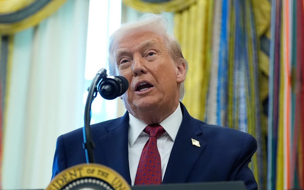 Kαι πάλι ο Καναδάς στο στόχαστρο του Τραμπ: «Δασμοί 100% αν κάνετε εμπορική συμφωνία με την Κίνα»