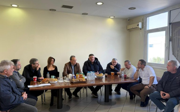 Σ. Φάμελλος: «Η κυβέρνηση επιτίθεται εκδικητικά στον κλάδο των ταξί για να εξυπηρετήσει ιδιωτικά συμφέροντα»