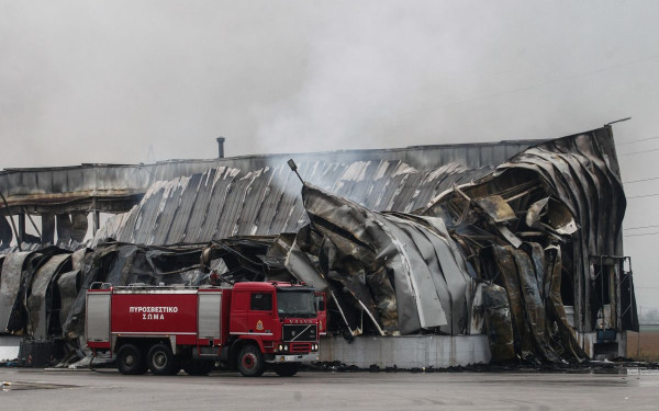 Τρίκαλα: Σε βαρύ πένθος οι κηδείες της Αγάπης και της Αναστασίας που σκοτώθηκαν στη «Βιολάντα»