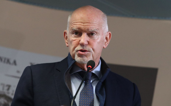 Γ. Παπανδρέου: «Μας συγκλόνισαν όλους μας οι εικόνες από την καταστροφική φωτιά στην Achaia Clauss»