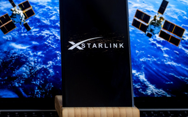Ουκρανικό «ευχαριστώ» στον Έλον Μασκ που μπλόκαρε τη χρήση του Starlink από τη Ρωσία