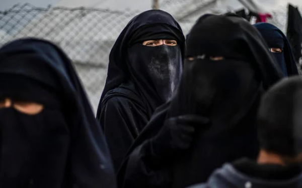 Συρία: Επαρχία απαγορεύει το μακιγιάζ στις γυναίκες που εργάζονται σε δημόσιες υπηρεσίες - Οργή στο διαδίκτυο
