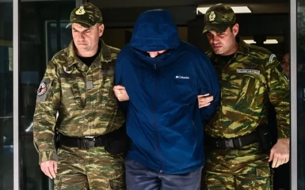 Υπόθεση κατασκοπείας: Γυναίκα είναι ο άνθρωπος - σκιά πίσω από τον 54χρονο σμήναρχο