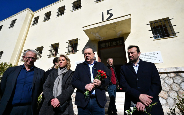 Επίσκεψη Φάμελλου στο ΜΠΛΟΚ 15 στο Χαϊδάρι