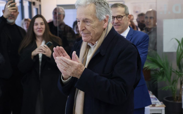 Θεσσαλονίκη: Ευχές και τραγούδια γενεθλίων για τον Κ. Γαβρά στο Γαλλικό Ινστιτούτο και το Γαλλικό Σχολείο