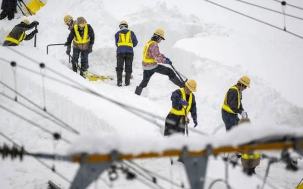 Ιαπωνία: Νεκροί 46 άνθρωποι από τις χιονοπτώσεις - Ξεπερνά το ένα μέτρο το χιόνι
