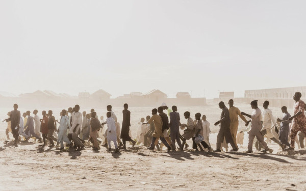 Σοκαριστικό τροχαίο δυστύχημα στη Νιγηρία: Τουλάχιστον 30 νεκροί σε σύγκρουση ημιρυμουλκούμενου