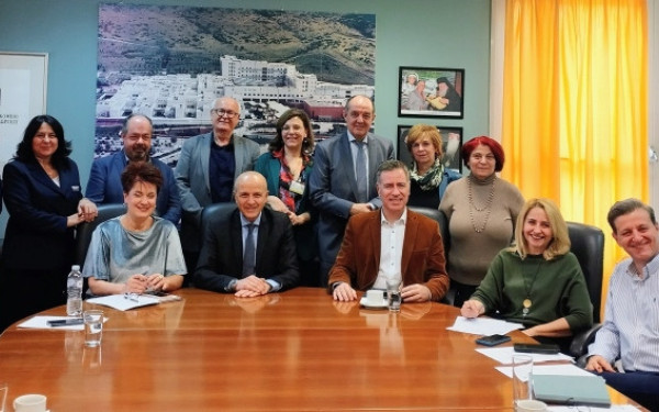 Θεσσαλονίκη: Νοσοκομείο Παπαγεωργίου και ΔΙΠΑΕ ενισχύουν τη συνεργασία τους για καινοτομία στην υγεία και εκπαίδευση