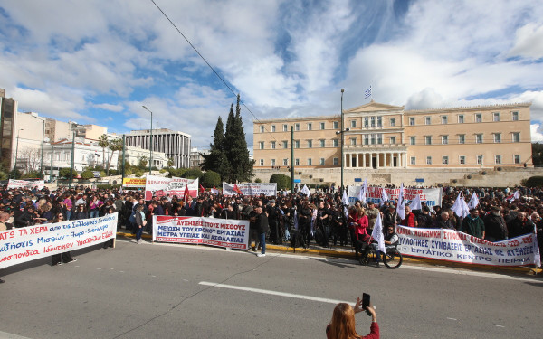 Συλλαλητήριο στο Σύνταγμα: Πρόεδροι ομοσπονδιών και συνδικάτων εναντίον του νομοσχεδίου για τις συλλογικές συμβάσεις εργασίας