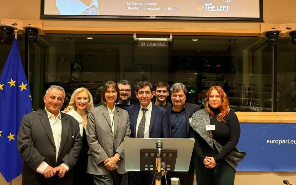 Ιστορικές στιγμές στις Βρυξέλλες: Το «Εκτός Ύλης» με τον Γ. Σκιαδαρέση στο Ευρωκοινοβούλιο (βίντεο)