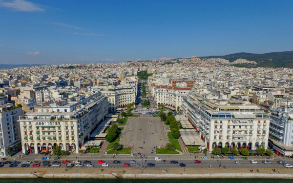 Πλατεία Αριστοτέλους: Το «σαλόνι» της Θεσσαλονίκης αλλάζει σελίδα