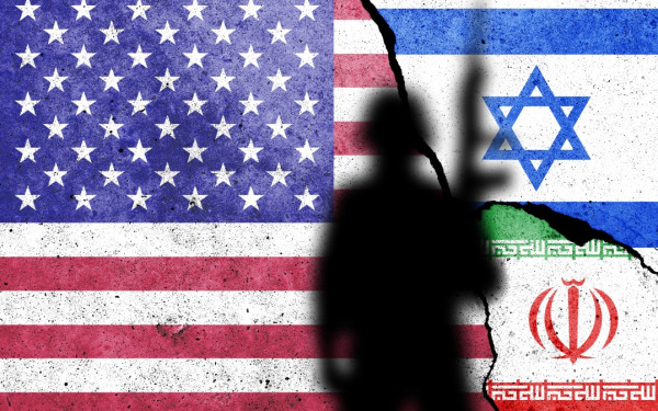 Σε τεντωμένο σχοινί οι σχέσεις ΗΠΑ-Ιράν: Διακοπή απευθείας επαφών λίγο πριν την εκπνοή του τελεσιγράφου Τραμπ