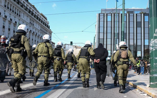 Αθήνα: 40.000 πολίτες στην συγκέντρωση για τα Τέμπη: 19 συλλήψεις και 200 προσαγωγές για τα επεισόδια που ακολούθησαν