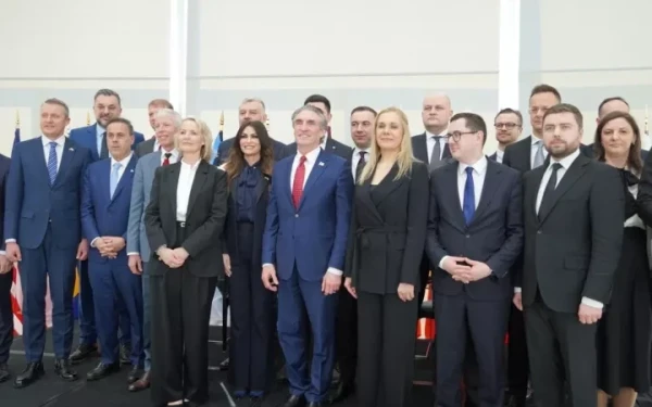 Κοινό ανακοινωθέν των 13 υπουργών των χωρών του Κάθετου Διαδρόμου: Αύξηση του αμερικανικού LNG σε Κεντρική και Ανατολική Ευρώπη