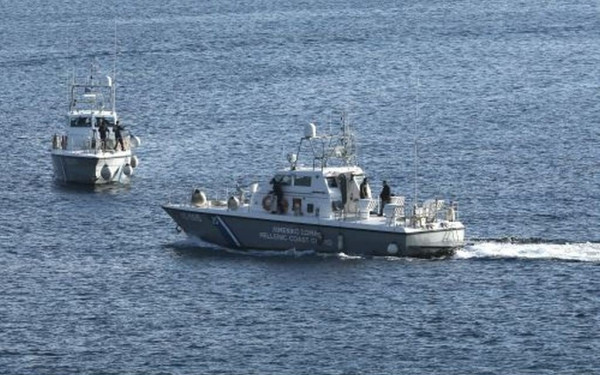 Μήλος: Βυθίστηκε θαλαμηγός με 17 επιβαίνοντες - Σώοι όλοι οι επιβαίνοντες