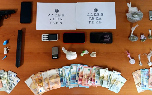 Θεσσαλονίκη: Εξαρθρώθηκε κύκλωμα ναρκωτικών στον Εύοσμο - Πέντε συλλήψεις και κατασχέσεις κοκαΐνης, ηρωίνης και κάνναβης