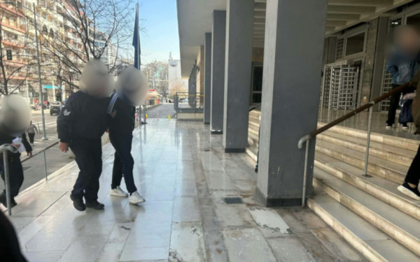 Θεσσαλονίκη: Δίωξη για κακούργημα στον 27χρονο για το θανατηφόρο τροχαίο στην Πολίχνη - Εμφανίστηκε μετανιωμένος (βίντεο)