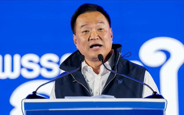 Ταϊλάνδη: Ο συντηρητικός Ανουτίν Τσαρνβιρακούλ επανεξελέγη πρωθυπουργός